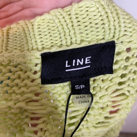 Line the Label Leah V-Neck Cable Knit Sweater Citron Lime Green - Picture 5 of 7